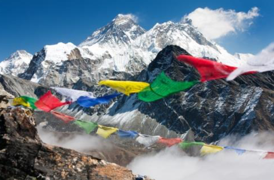 Mt Everest Prayer flags